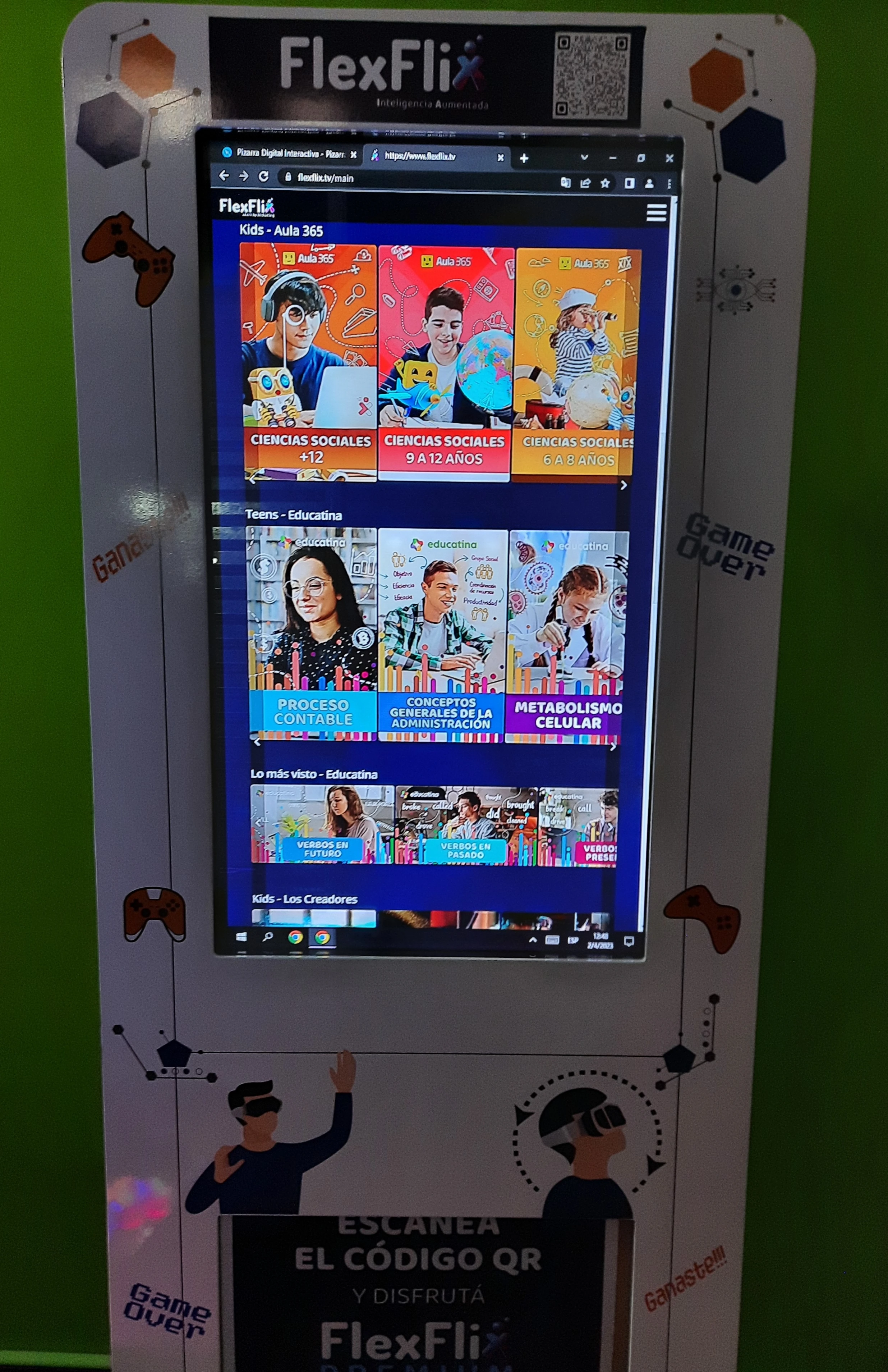 Kiosco de autogestión digital y atril interactivo de THSCREEN